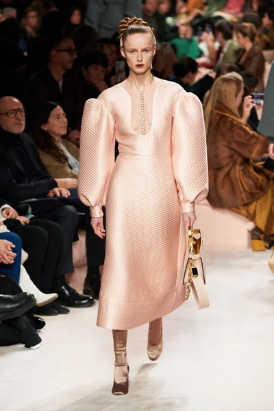Look 2